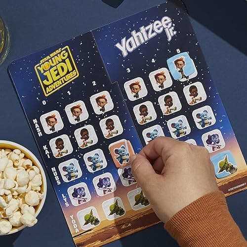 Hasbro Gaming Yahtzee Jr. Star War: Young Jedi Adventures Edition Board Game for Kids | Ages 4+ | 2-4 Players | Counting and Matching Games for Preschoolers thumbnail 6