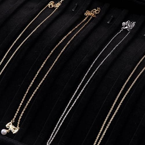 Frebeauty 15 Hooks Necklace Tray Velvet Neckalce Organizer with Clear Lid Lockable Necklace Holder Box Jewelry Organizer for Pendants Chains Necklace Jeweley Tray for Women Girls(Black) thumbnail 7