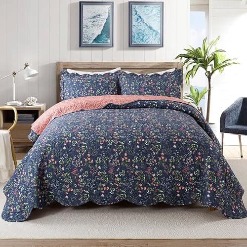 Travan 3-Piece Quilt Set Quilted Bedspread Lightweight Coverlet Set Garden Style Floral Printed Oversized Quilted Bedding Set for All Season, Blue Flower Sea, Queen Size - Image 1