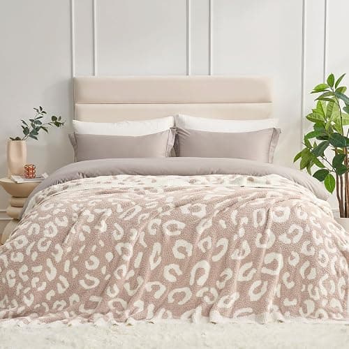Snuggle Sac Leopard Blanket, Queen Size Beige Bedding Blanket Microfiber Fluffy Warm Cozy Fuzzy Soft Blanket Reversible Cheetah Blankets for Bed, Couch, Sofa, 90x90 inches - Leopard Beige - Queen(90"x90") thumbnail 3