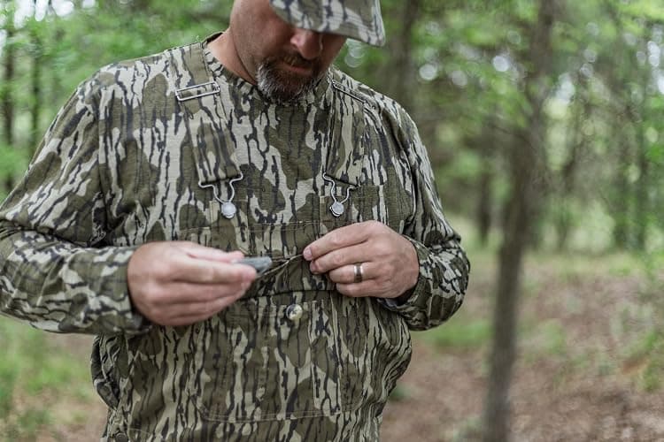 Mossy Oak Cotton Mill 2.0 Camo Hunting Bibs, Uninsulated Camo Overalls for Men thumbnail 3