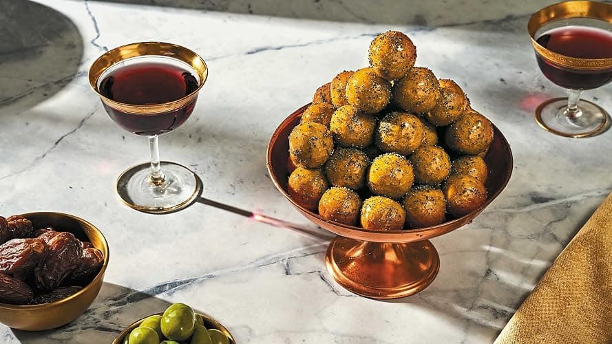 Tasting History: Explore the Past through 4,000 Years of Recipes (A Cookbook) thumbnail 5