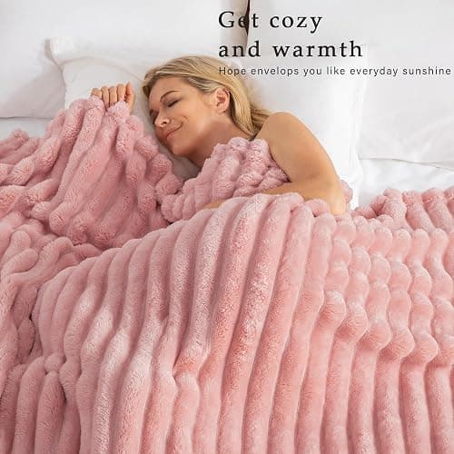 Exclusivo Mezcla Fleece Throw Blanket for Couch, Super Soft Striped Jacquard Bed Blanket, Lightweight Fuzzy Cozy for All Seasons, 127x152 CM, Pink thumbnail 2