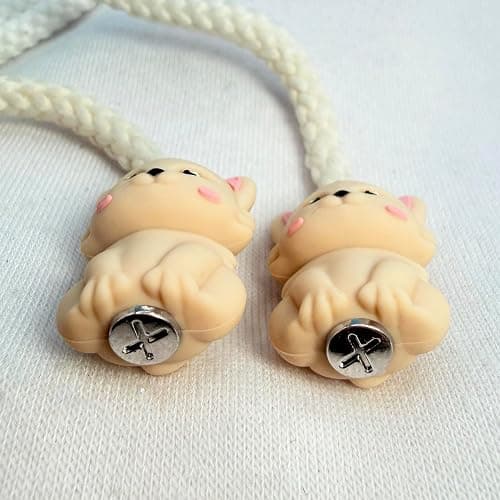 HOODIE CHARMS® Happy Cat Hoodie Charms – for Hoodie Drawstrings, Joggers & Shoelaces – Soft, Washable & Noise-Free – Includes 2 Charms, 2 Metal Claws thumbnail 3