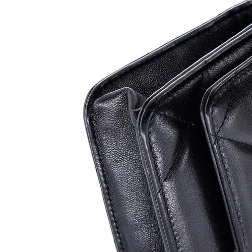 Chanel, Pre-Loved 19 Wallet on Chain Quilted Lambskin, Black thumbnail 6