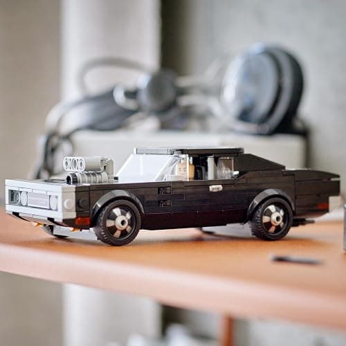 LEGO 76912 Speed Champions Fast & Furious 1970 Dodge Charger R/T, Toy Muscle Car Model Kit Kids, Collectible Set With Dominic Toretto Minifigure thumbnail 2