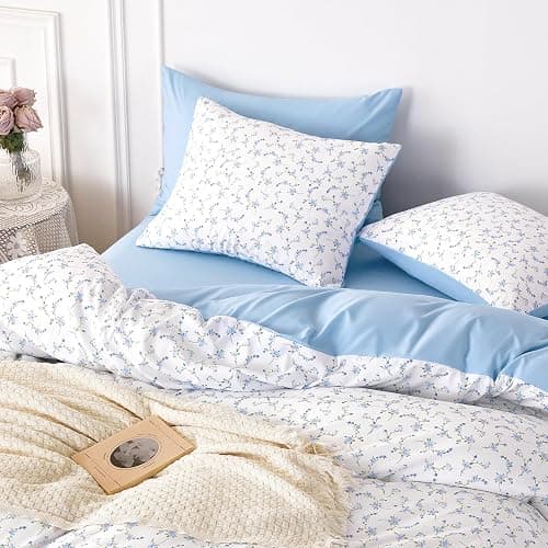 Wake In Cloud - Floral Comforter Set, Coquette Cottagecore Aesthetic Cute Flower Pattern for Women Teen Girls, Soft Lightweight Dorm Bedding, 3 Pieces, Blue White, Full Size thumbnail 6