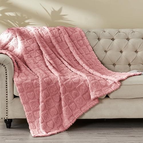 FY FIBER HOUSE Throw Blankets with Heart Checkered,Soft Warm Blankets for Lover Mom Father Friends Gifts,Washable Lightweight Fuzzy Blanket for Couch Sofa Bed All Season(Pink,50"x60") thumbnail 5