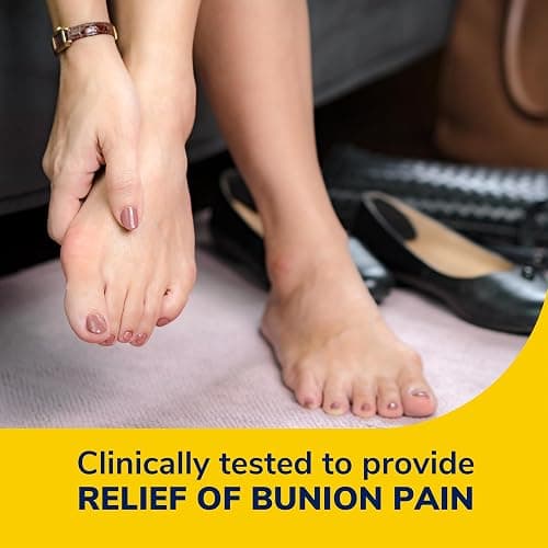 Dr. Scholl's BUNION RELIEF & TOE CORRECTOR // Massaging Gel Bunion Splint & Big Toe Straightener - Orthopedic Bunion Corrector for Women & Men - Bunion Pads for Bunion Pain Relief, 1 Support Set (Left & Right) thumbnail 3