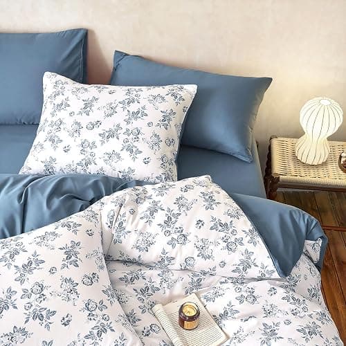 Wake In Cloud - Cottagecore Comforter Set, Floral Vintage Flower Shabby Chic Coquette Aesthetic for Women Teen Girls, Soft Lightweight Dorm Bedding, 3 Pieces, Dark Blue, Twin/Twin XL Size thumbnail 4
