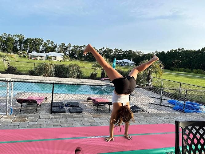 VOFiTNY All Purpose Gymnastics Mat 6.6/10/13/16/20 ft Sturdy Inflatable Tumble Track for Home/Gym - Pink/Green - 20ft*3.3ft*4inches(6m*1m*0.1m) thumbnail 4