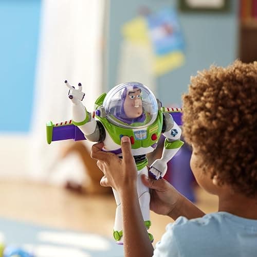 Disney Store Action Figure Interattiva Parlante di Buzz Lightyear, Toy Story, 36 cm, con Repertorio di 15 Frasi in Inglese, Interagisce con Altri Personaggi, dai 3 Anni in su thumbnail 2