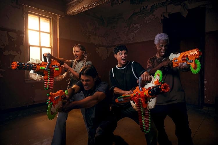 XSHOT Insanity HorrorFire Dread Hammer by Zuru with 48 Darts, Air Pocket Technology Darts and Dart Storage, Outdoor Toy for Boys and Girls, Teens and Adults thumbnail 2