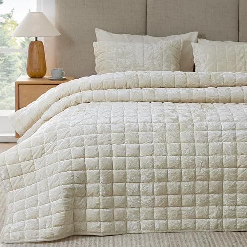 BEDELITE Velvet Quilt Set King Size - Luxury Velvet Comforter Bedding Set 3 Pieces, Lightweight Soft Cozy Shiny Cream White Oversized Bedspread Coverlet for All Seasons with 2 Pillow Shams thumbnail 2