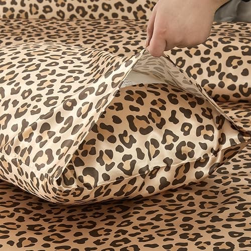 DuShow Satin Double Duvet Cover And 2 Pillowcases,3 Piece Satin Bedding Set,Soft Silky Cooling Duvet Cover Set, Satin Bed Sheets Double-Golden Leopard thumbnail 7