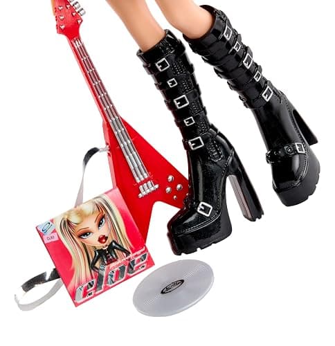 Bratz Pop Starz Cloe Fashion Doll with Accessories and Charm thumbnail 6