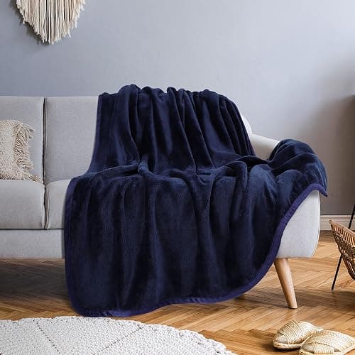 PiccoCasa Flannel Fleece Blanket Soft Lightweight Warm Fuzzy Blanket for All-Seasons, Luxury Comfy Decorative for Couch Living Room Navy Blue Single (130 x 150cm) thumbnail 5