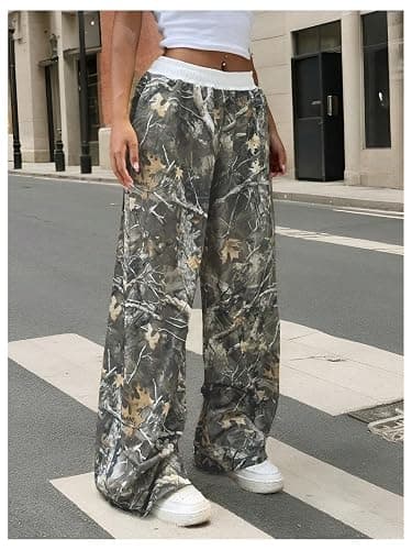 SOLY HUX Women's Camo Pants Elastic Waist Baggy Wide Leg Y2k Sweatpants with Pockets thumbnail 4