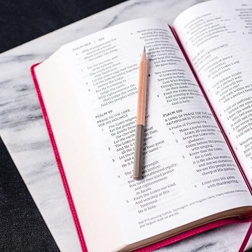 NKJV, End-of-Verse Reference Bible, Personal Size Large Print, Leathersoft, Black, Red Letter, Comfort Print: Holy Bible, New King James Version thumbnail 4