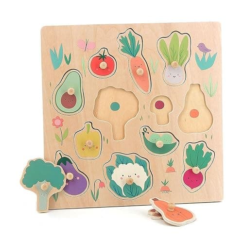 Vilac - Encastrement en Bois Les Légumes du Jardin - 2 Ans+, Multicouleur | Formes à associer et manipuler | développe la motricité fine et la reconnaissance | pièces illustrées | idée cadeau ludique thumbnail 4