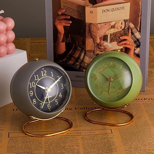rjuwurv Metal Desk Clock, Retro Bedroom Table Vintage Analog Alarm Clock, Silent Non-Ticking Gold Clock, Bedside Décor(Olive-Green) thumbnail 4