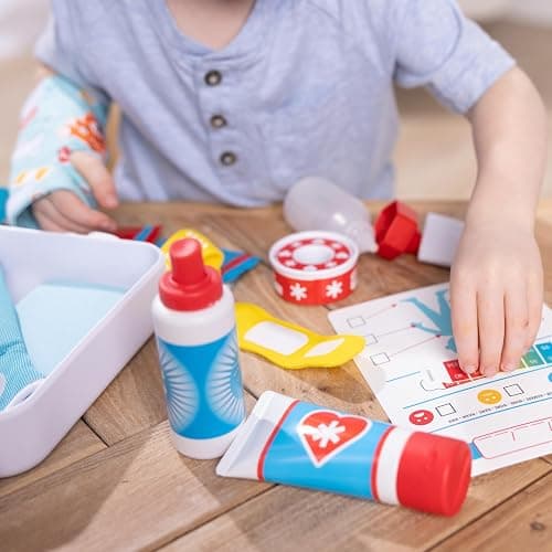 Melissa & Doug Get Well First Aid Kit Play Set – 25 Toy Pieces thumbnail 2