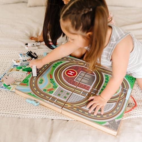 Melissa & Doug Take-Along Town thumbnail 5