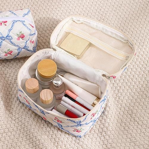 RSRSLEII Large Quilted Makeup Bag for Women and Girls, Cute Coquette Floral Cotton Cosmetic Bag, Aesthetic Travel Organized Toiletry Bags (09Light Blue Flower) thumbnail 7