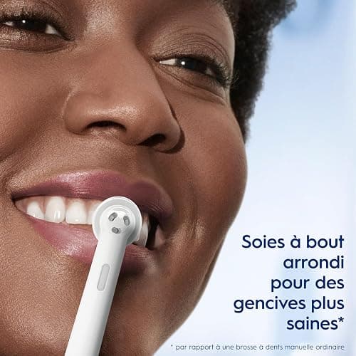Oral-B Pro 500 + Electric Toothbrush with (1) Precision Clean Brush Head and (1) Sensitive Clean Brush Head, Rechargeable, Lilac thumbnail 8