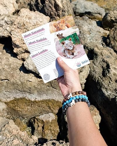 Fahlo Lion Tracking Bracelet, Elastic, supports EWASO Lions, one size fits most for Men and Women thumbnail 7