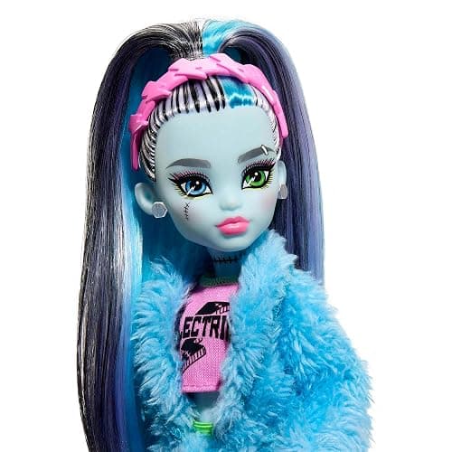 Monster High Creepover Party Doll, Frankie Stein with Pet Dog Watzie, Sleepover Clothes & Accessories like Pillow & Furry Robe thumbnail 3