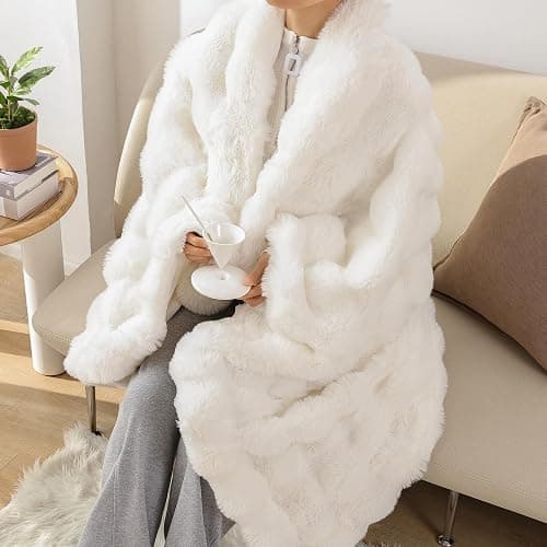 YIKUSH Faux Fur Blanket Fleece Cream White Fluffy Blanket for Sofa, Cozy Soft Plush Throw Blanket for Couch Bed, Luxury Thick Fuzzy Couch Blanket for Winter, Comfy Bubble Blanket - 50" x 60" thumbnail 4