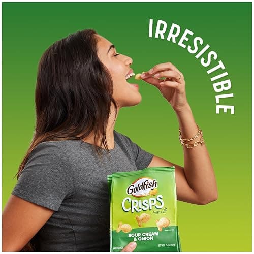 Goldfish Crisps Sour Cream & Onion Baked Chip Cracker Snacks, 6.25 Oz Bag thumbnail 6