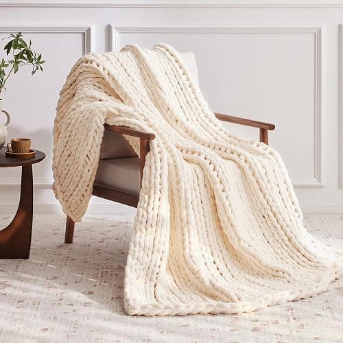 Negwoo Chunky Knit Throw Blanket, 50''*60'' Knitted Throw Chenille Yarn for Bed Couch, Handmade Cream Crochet Big Thick Blanket, Machine Washable Cute Comfy Blanket for Home Decor thumbnail 5