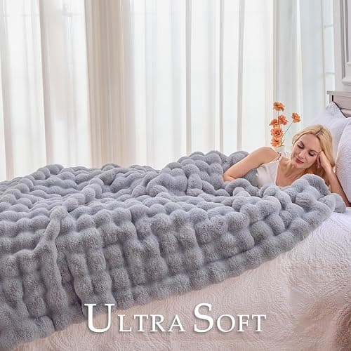 BENVWE Fluffy Faux Fur Throw Blanket for Couch, Soft Plush Thick Cozy Fuzzy Luxury Minky Bubble Blanket for Home Living Room Decor Gift for Women, Light Grey, 51" x 63", 1100GSM thumbnail 3