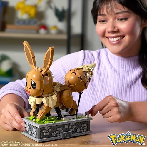 ​MEGA Pokémon Action Figure Building Set, Motion Eevee with 1366 Pieces, Turn Crank for Running Movement, Build & Display Toy for Collectors thumbnail 2