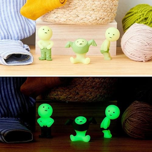 Smiski Dreams Glow in The Dark Figure, Dressing Series, Random Style, 1 Pack thumbnail 4