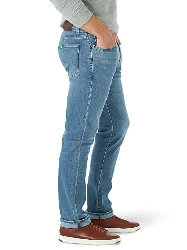Lee Men's Extreme Motion Straight Taper Jean thumbnail 3