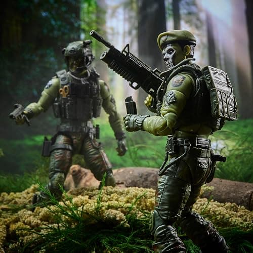G.I. Joe Classified Series Legacy Collection: Action Soldier - Special Forces, Collectible 6 Inch Action Figure Set with 16 Accessories | G.I. Joe Classified 6 Inch Action Figure Legacy Deluxe - Special Forces Soldier thumbnail 4
