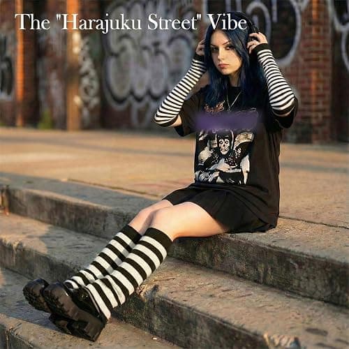 Fizzlup Harajuku Leg And Arm Warmers Set, Y2K Red And Black Striped High Socks Flared Goth Scene Accessories for Women thumbnail 6