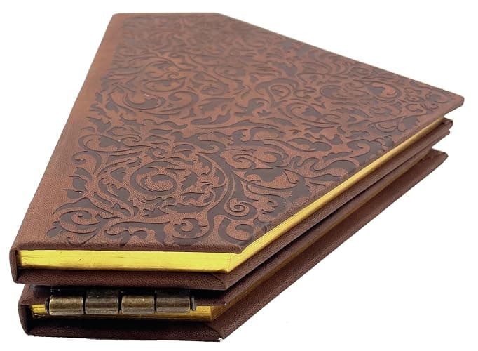 Wicked: The Grimmerie Collectible Hardcover Journal thumbnail 3