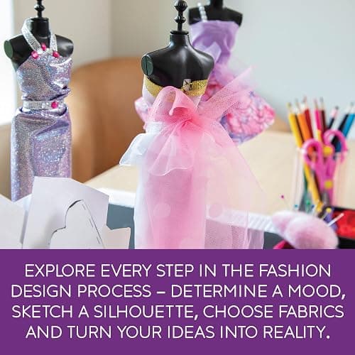 MindWare Run The Runway Fashion Design Kit for 8 Year Olds and Up thumbnail 6