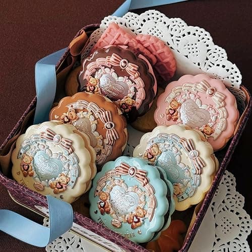 Flower Knows The Sweetie Bear Collection Silk Satin Blush,Talc-Free Berry Pink Powder Blush,Highly Pigmented,Buildable&Blendable,Natura Cheek Color with an Elegant Glow,Gift-Worthy(04 Berry Parfait) thumbnail 8