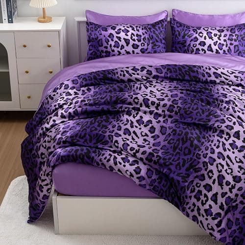 A Nice Night Leopard Printed，Satin Silky Soft Quilt Sexy Luxury Super Soft Microfiber Comforter Quilt Bedding Comforter Set Full/Queen, Light Weighted (Purple, Queen(88-by-88-inches)) - Image 1