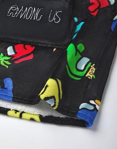 Among Us Jungen Tragbare Decke Hoodie | Kinder Kapuzen-Fleece-Pullover in Schwarz mit Mehrfarbigen Crewmates & Imposter Charakter Allover-Print | Sherpa Gefütterte Loungewear Mystery Gamer thumbnail 6
