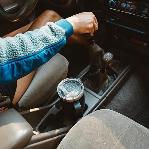 YETI Rambler 25 oz Tumbler with Handle and Straw Lid, Travel Mug Water Tumbler, Vacuum Insulated Cup with Handle, Stainless Steel, Charcoal thumbnail 9