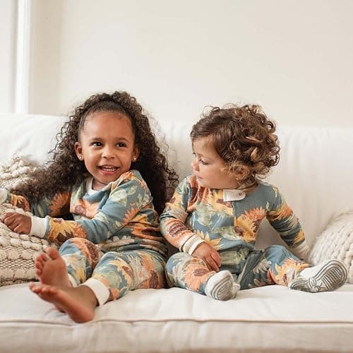 Burt's Bees Baby Girls' Pajamas, 2-Piece Long Sleeve Tee and Pants Organic Cotton PJ Set thumbnail 3