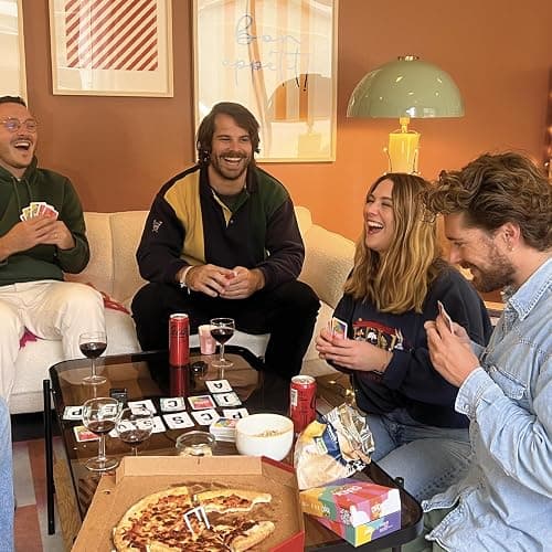 CRACK STORY | Jeu d’Ambiance Drôle et Addictif | Jeu de Société Famille & Adultes | Idée Cadeau Originale pour Noël ou Soirée Entre Amis | 2 à 8 Joueurs | Dès 10 Ans | Français thumbnail 5