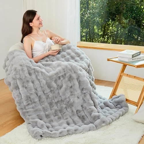 The Malibu Blanket - LuxeComfort Faux Fur Bubble Blanket 60"x70" Pebble Grey - Luxuriously Soft, Elegant, Reversible Design, Home Décor, Picnics, and Travel (Pebble Grey, Oversized Throw 60x70) thumbnail 7