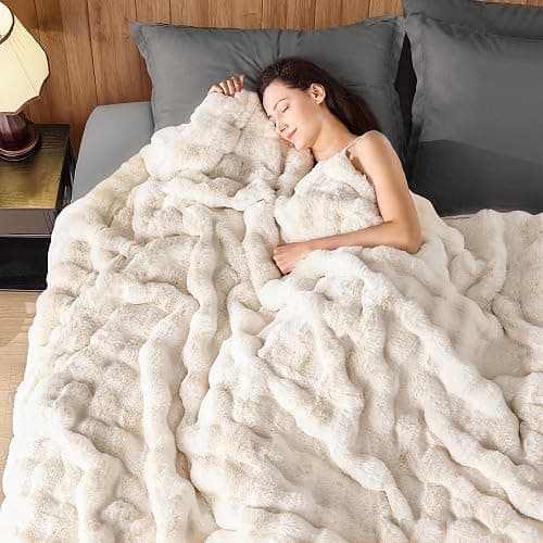 NORD ECO Luxury 1000GSM Faux Rabbit Fur Throw Blanket, Super Heavy Warm Cozy Blankets for Couch Bed Sofa, Bubble Plush Fuzzy Elegant Soft Reversible Mink Blanket for Living Room Bedroom, Cream White - Image 1